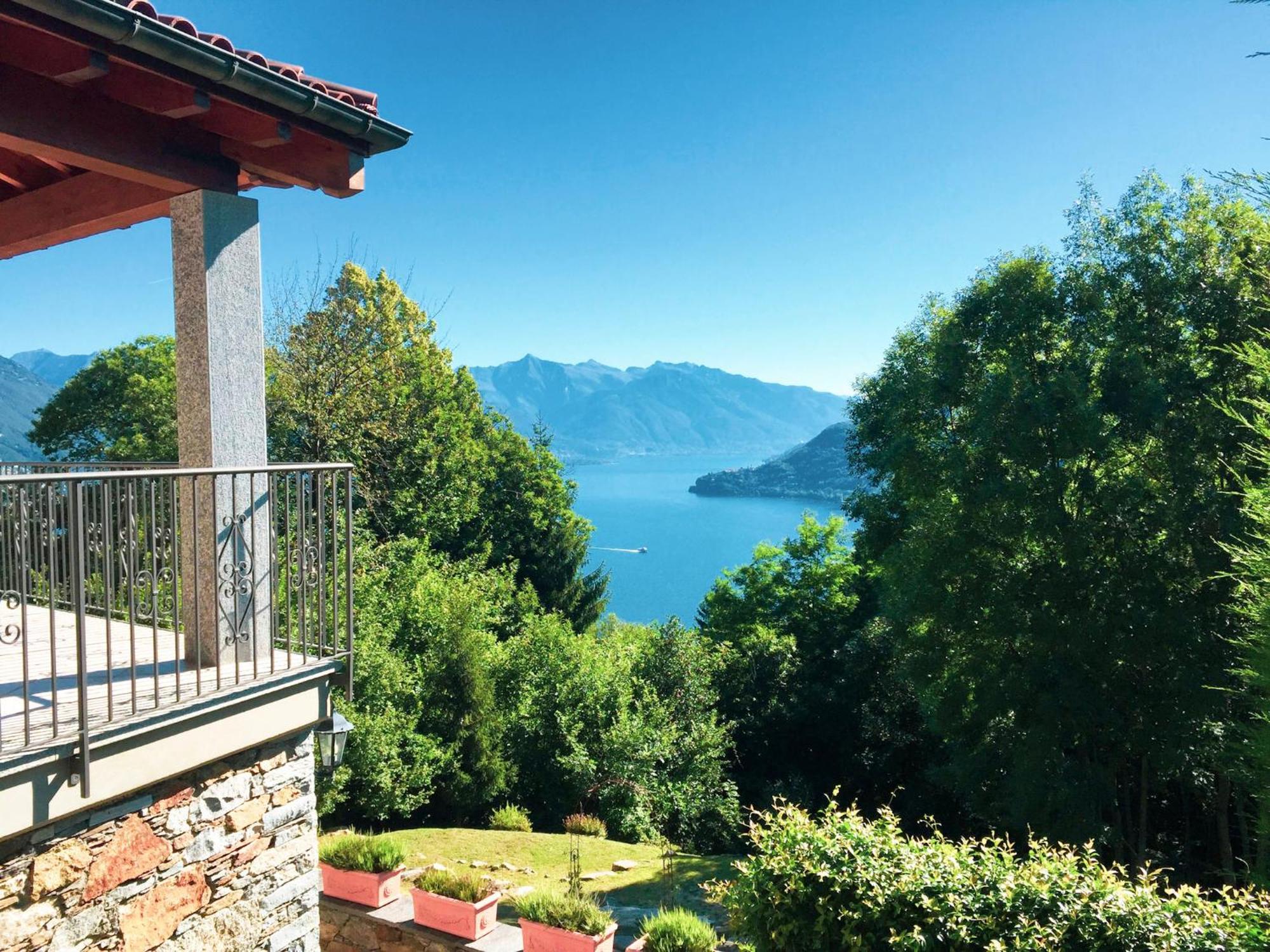 Casa Erica Lägenhet Cannobio Exteriör bild